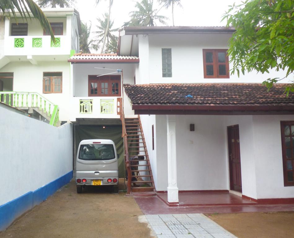 Seaview Paradise Inn Weligama Exteriör bild