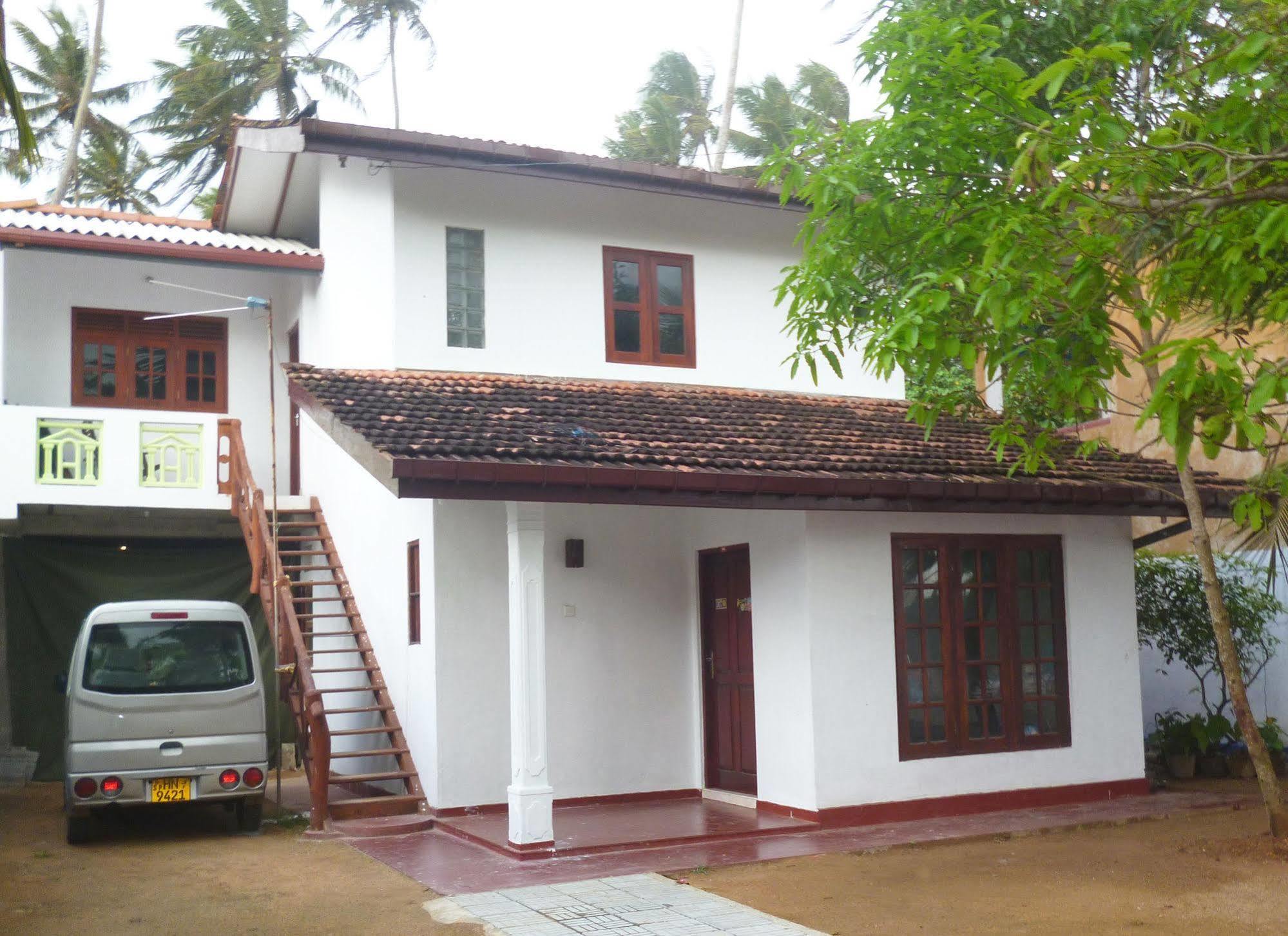 Seaview Paradise Inn Weligama Exteriör bild